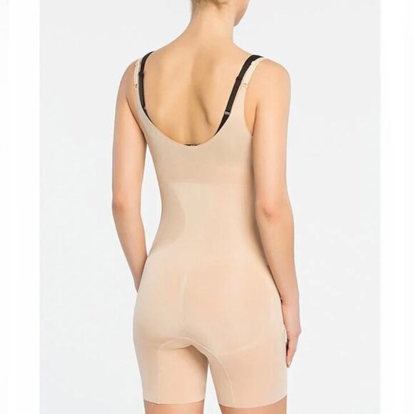 Spanx NWT 10130 OnCore Open-Bust Mid-Thigh Bodysuit Soft Nude L (0178) - Picture 2 of 7